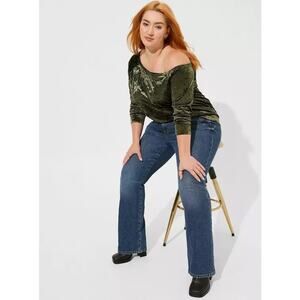 Torrid green crushed velvet off shoulder pullover sweatshirt top 1 plus size 1X